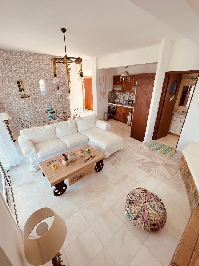 شقة Magic House At Halkida 1M From The Beach! Chalkís المظهر الخارجي الصورة
