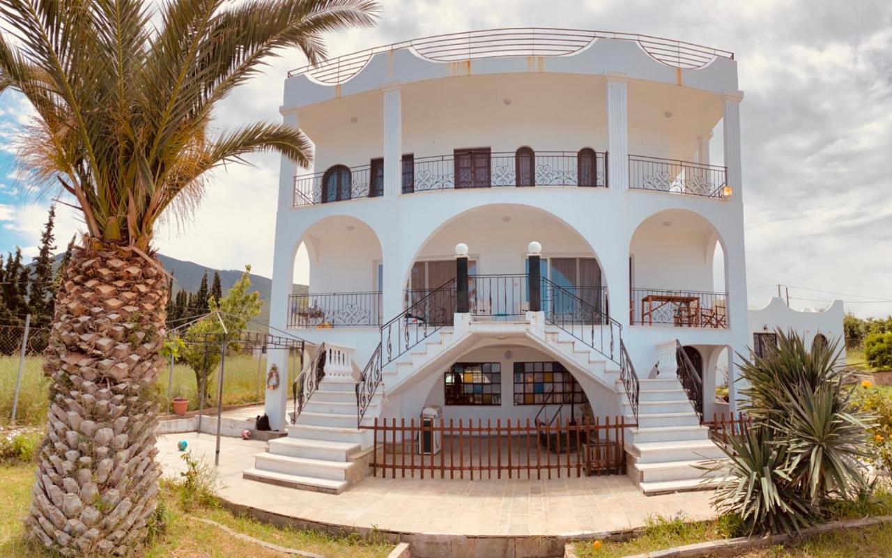 شقة Magic House At Halkida 1M From The Beach! Chalkís المظهر الخارجي الصورة